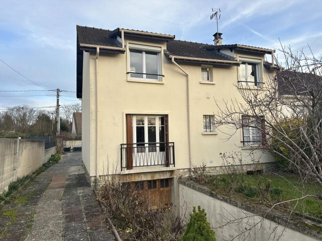 Maison 7 pièces Le mee sur seine disponible à la Vente