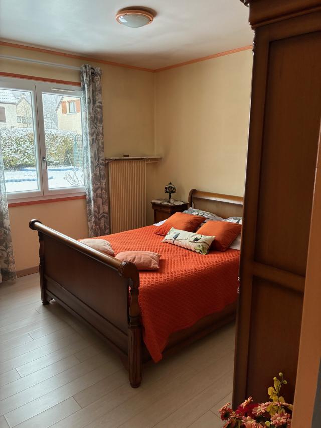 Maison 8 pièces Le mee sur seine disponible à la Vente