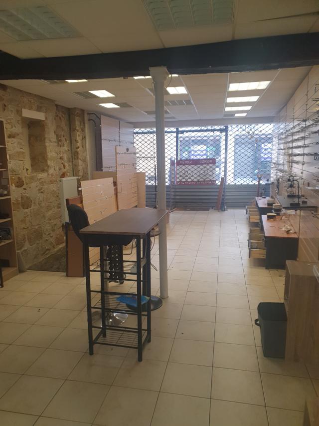 Murs Commerciaux  pièces Melun disponible à la Vente
