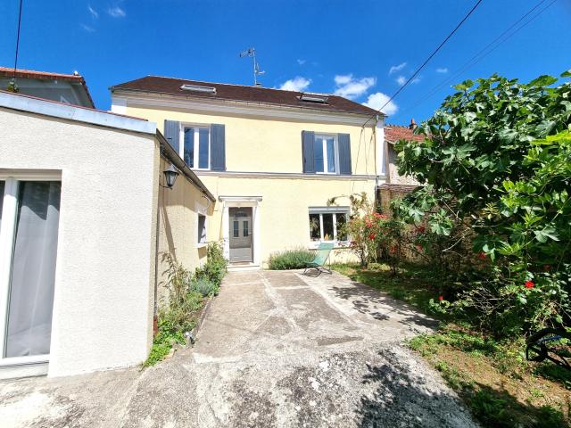Maison 5 pièces Le mee sur seine disponible à la Vente