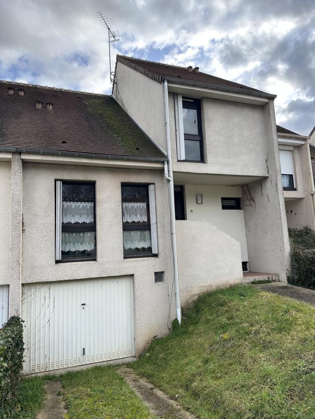 Maison 5 pièces Vaux le penil disponible à la Vente