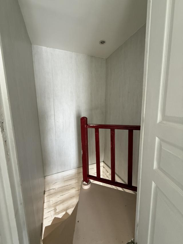 Appartement 2 pièces Pamfou disponible à la Vente