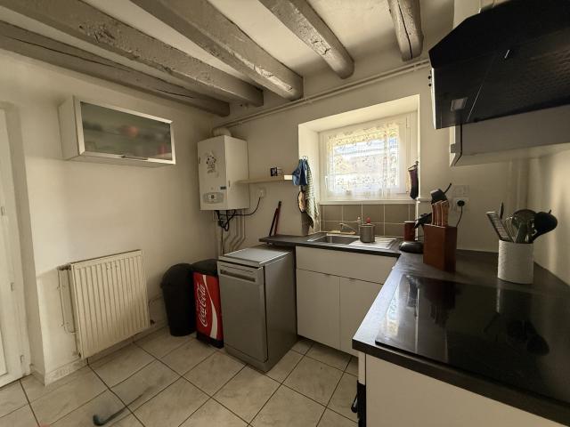 Appartement 2 pièces Pamfou disponible à la Vente