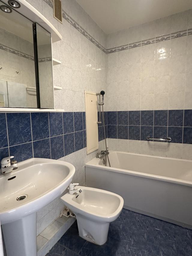 Appartement 5 pièces Vaux le penil disponible à la Vente