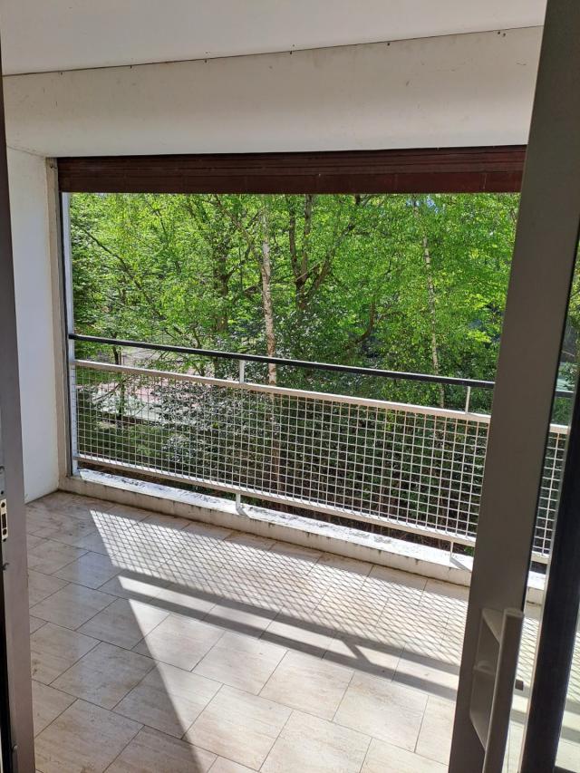 Appartement 5 pièces Vaux le penil disponible à la Vente