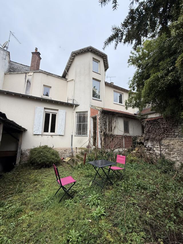 Immeuble  pièces Melun disponible à la Vente