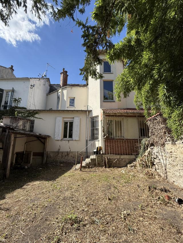 Immeuble  pièces Melun disponible à la Vente