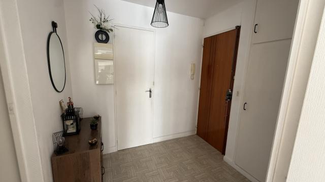 Appartement 3 pièces Le mee sur seine disponible à la Vente