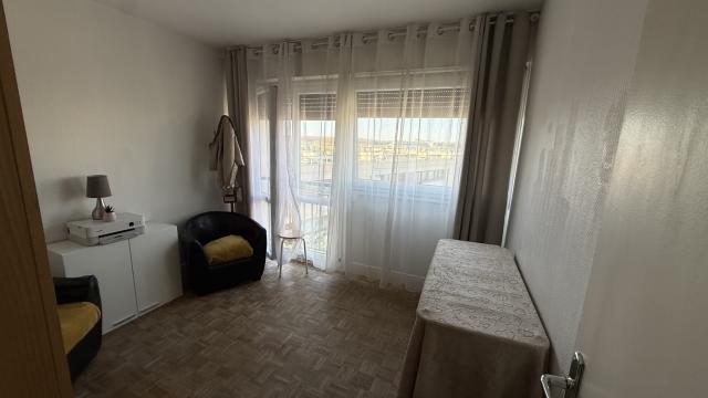 Appartement 3 pièces Le mee sur seine disponible à la Vente