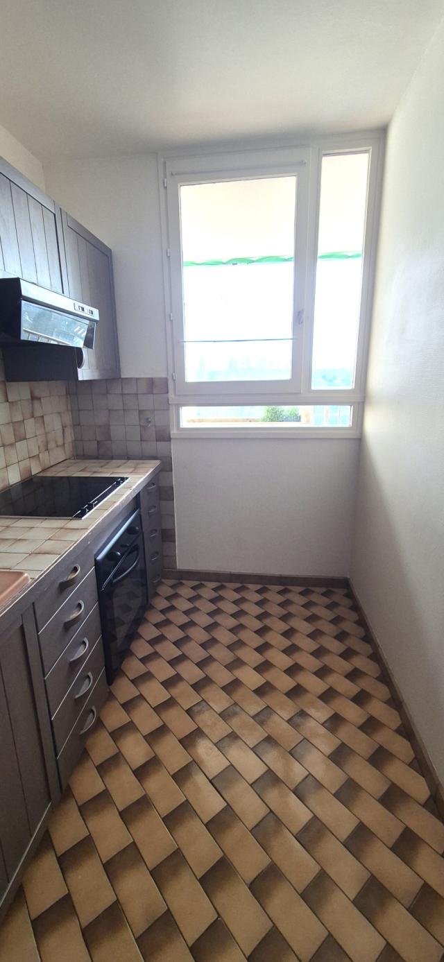 Appartement 2 pièces Le mee sur seine disponible à la Vente