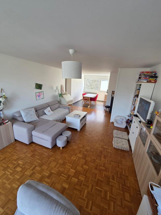 Appartement 4 pièces Vaux le penil disponible à la Vente