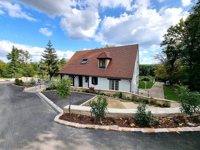 Maison 10 pièces Boissettes disponible à la Vente