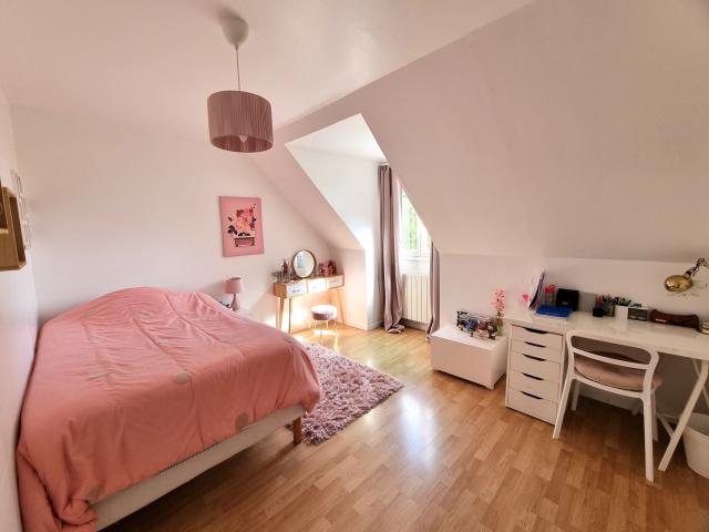 Maison 10 pièces Boissettes disponible à la Vente