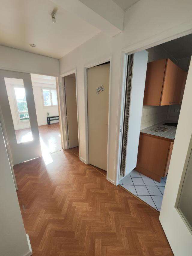 Appartement 3 pièces Le mee sur seine disponible à la Location