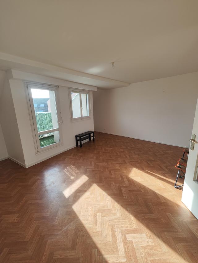 Appartement 3 pièces Le mee sur seine disponible à la Location