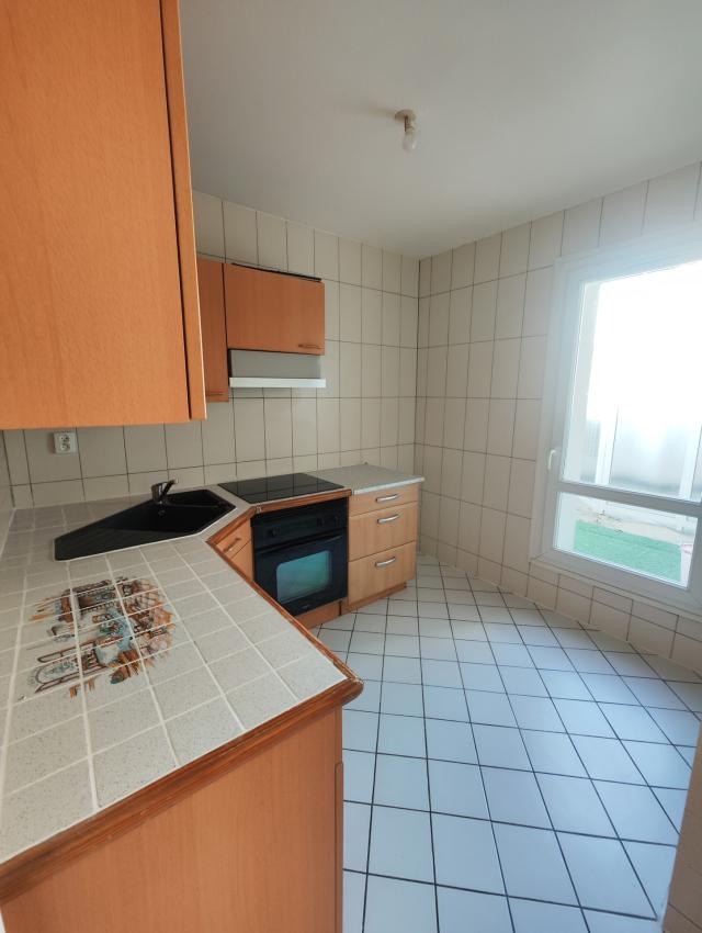 Appartement 3 pièces Le mee sur seine disponible à la Location