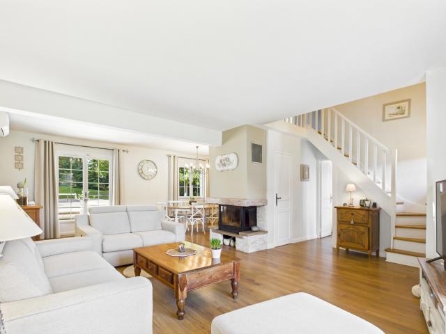 Maison 7 pièces Maincy disponible à la Vente