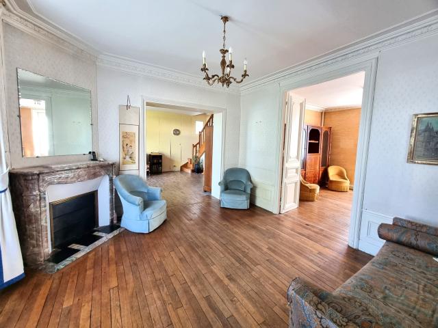 Maison 8 pièces Melun disponible à la Vente