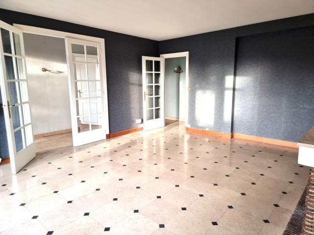 Maison 4 pièces Vaux le penil disponible à la Vente