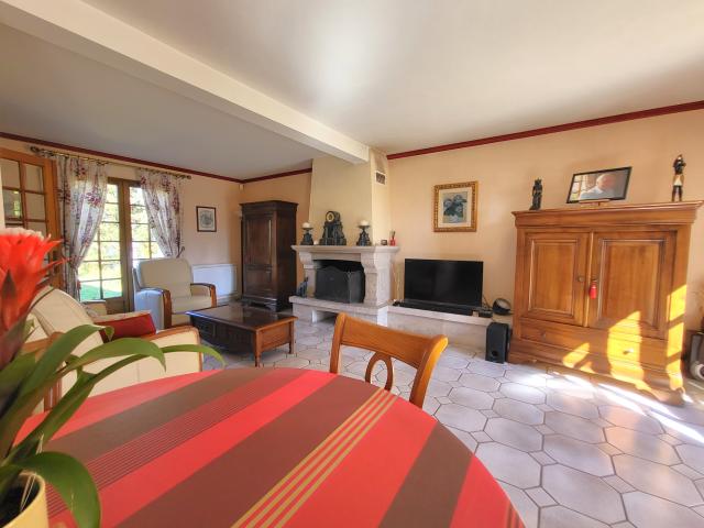 Maison 5 pièces Vaux le penil disponible à la Vente