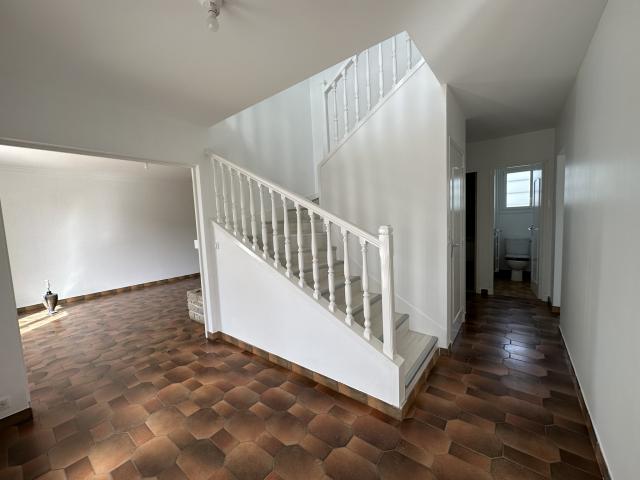 Maison 4 pièces Maincy disponible à la Location