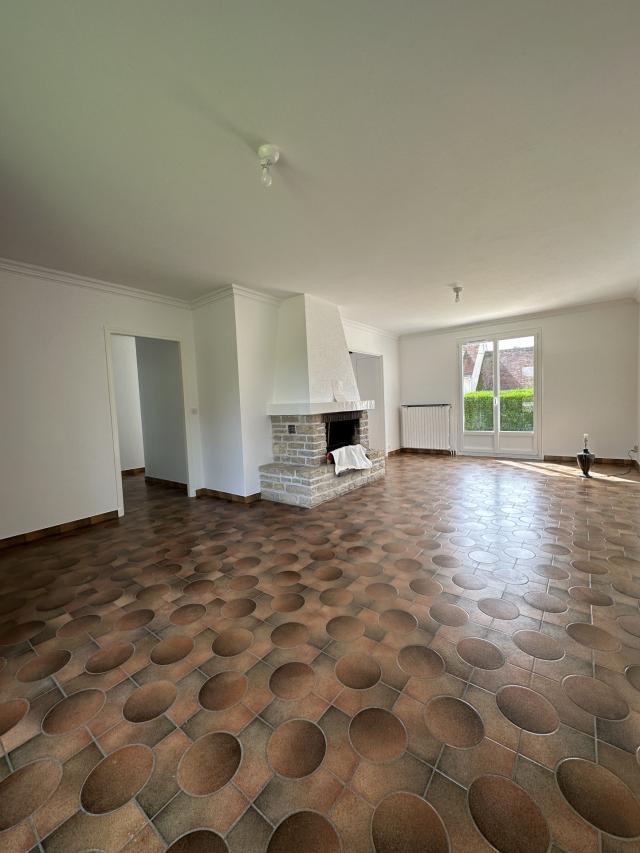 Maison 4 pièces Maincy disponible à la Location