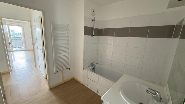 Appartement 3 pièces Le mee sur seine disponible à la Vente