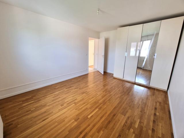 Maison 7 pièces Vaux le penil disponible à la Vente