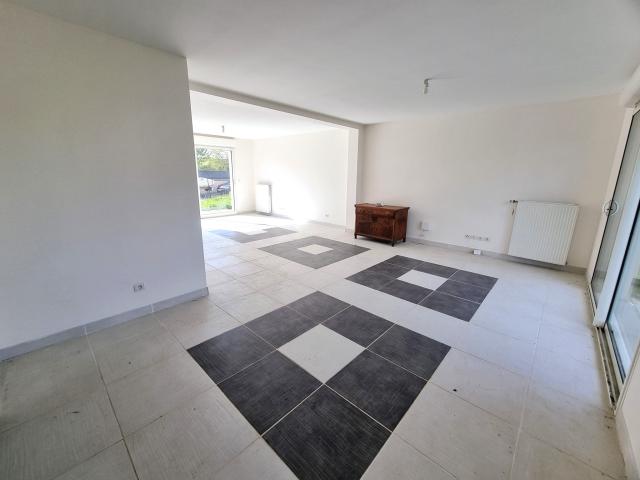 Maison 7 pièces Vaux le penil disponible à la Vente