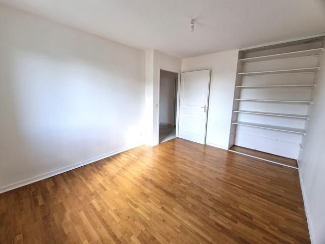 Maison 7 pièces Vaux le penil disponible à la Vente