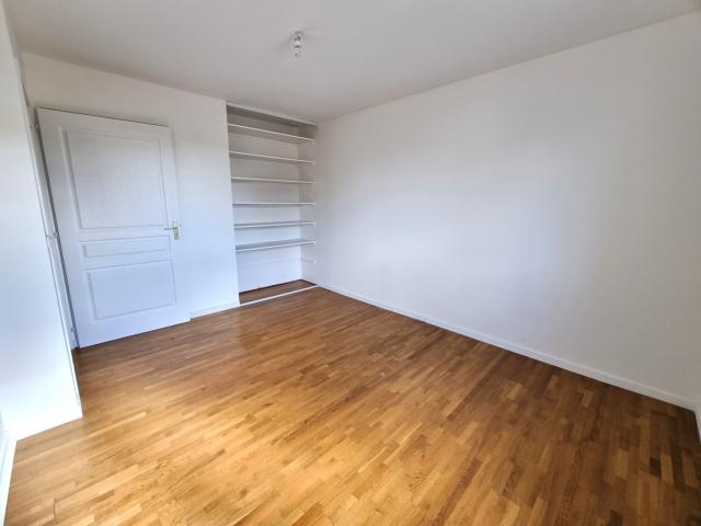 Maison 7 pièces Vaux le penil disponible à la Vente