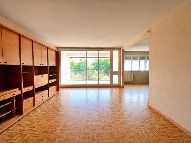 Appartement 6 pièces Vaux le penil disponible à la Vente