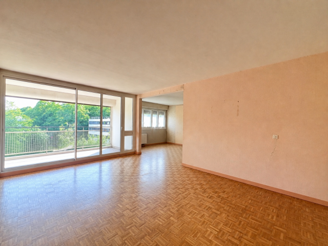 Appartement 6 pièces Vaux le penil disponible à la Vente