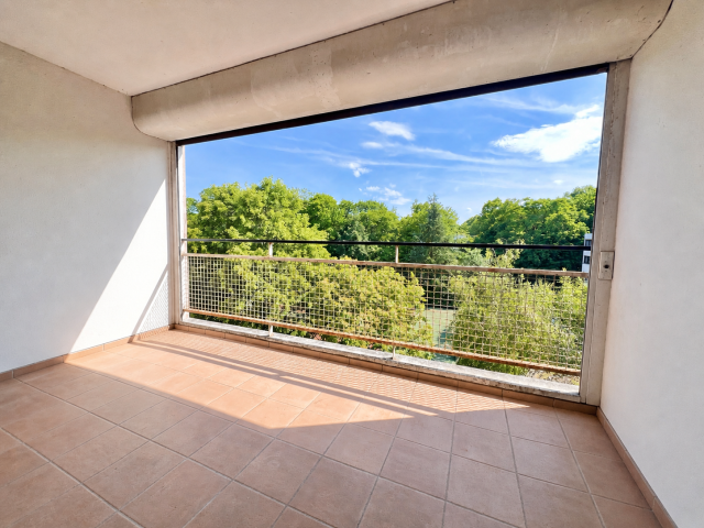 Appartement 6 pièces Vaux le penil disponible à la Vente