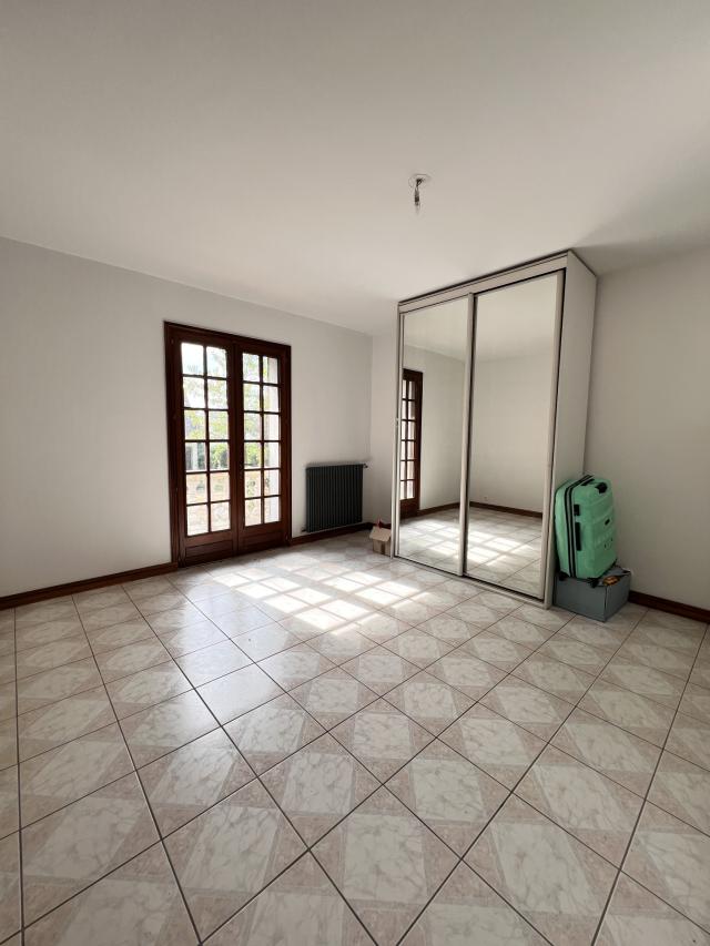 Maison 8 pièces Livry sur seine disponible à la Vente