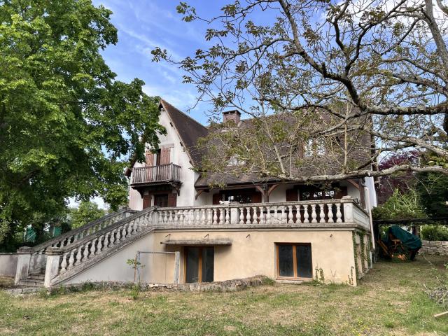 Maison 8 pièces Livry sur seine disponible à la Vente
