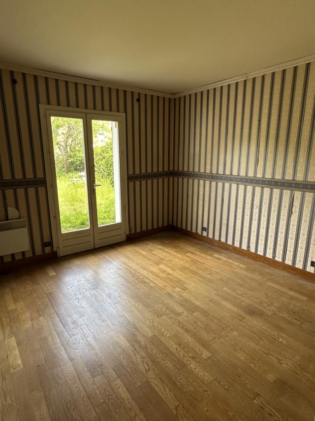 Maison 5 pièces Bois le roi disponible à la Vente