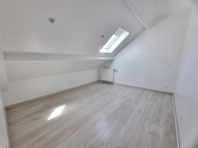 Maison 4 pièces Vaux le penil disponible à la Vente