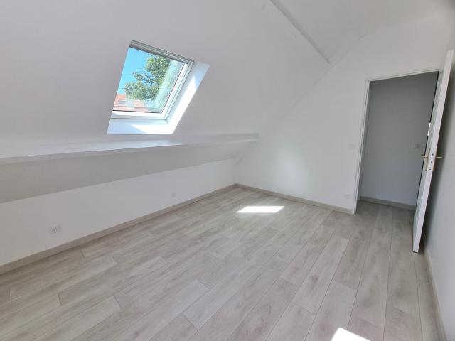 Maison 4 pièces Vaux le penil disponible à la Vente