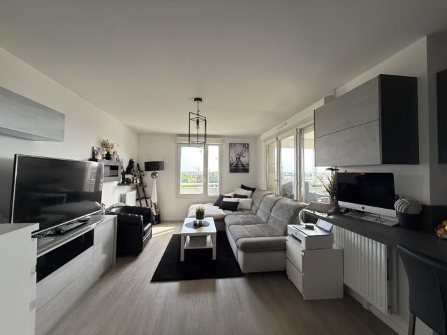 Appartement 4 pièces Melun disponible à la Vente