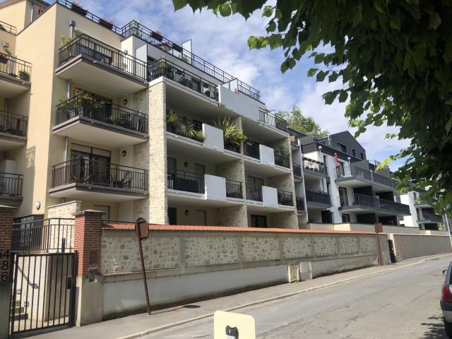 Appartement 2 pièces Le mee sur seine disponible à la Location