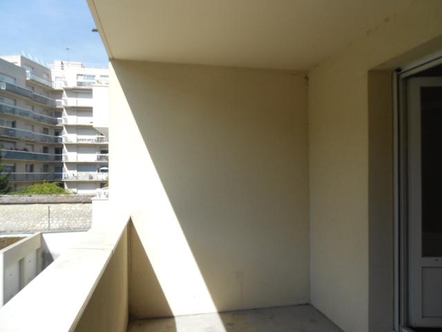 Appartement 3 pièces Melun disponible à la Location