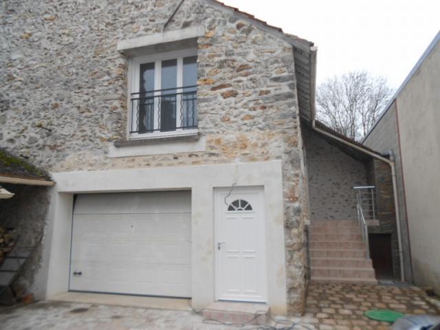 Appartement 2 pièces St germain laxis disponible à la Location