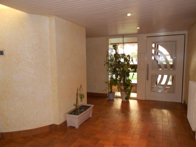 Appartement 2 pièces Le mee sur seine disponible à la Location