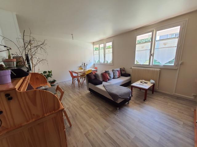 Appartement 2 pièces Le mee sur seine disponible à la Location