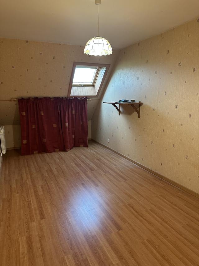 Maison 7 pièces Vaux le penil disponible à la Vente