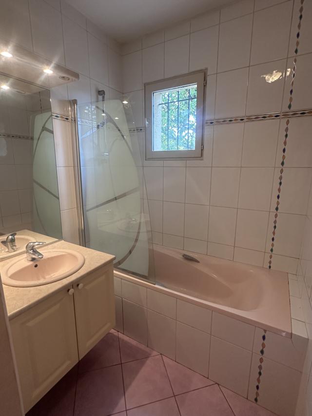 Maison 7 pièces Vaux le penil disponible à la Vente