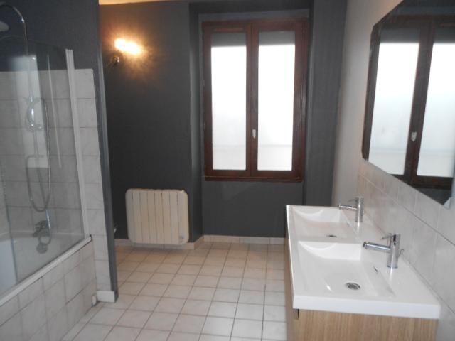 Maison 5 pièces St germain laxis disponible à la Location