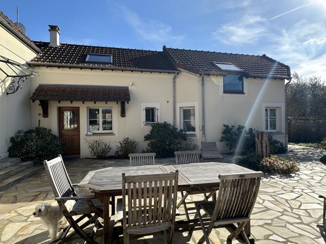 Maison 7 pièces Vaux le penil disponible à la Vente