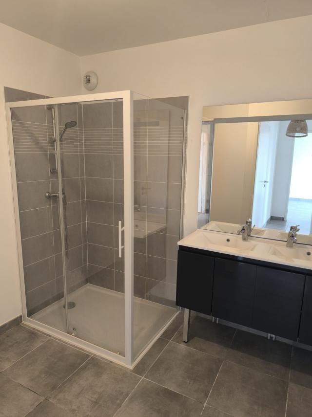 Appartement 3 pièces Vaux le penil disponible à la Location